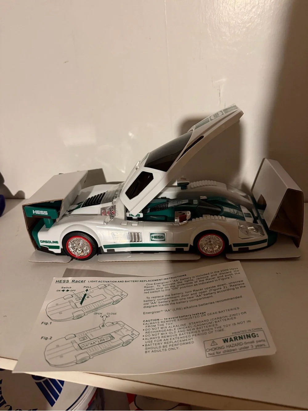 Green and White Race Car Toy - Pull-Back Racer